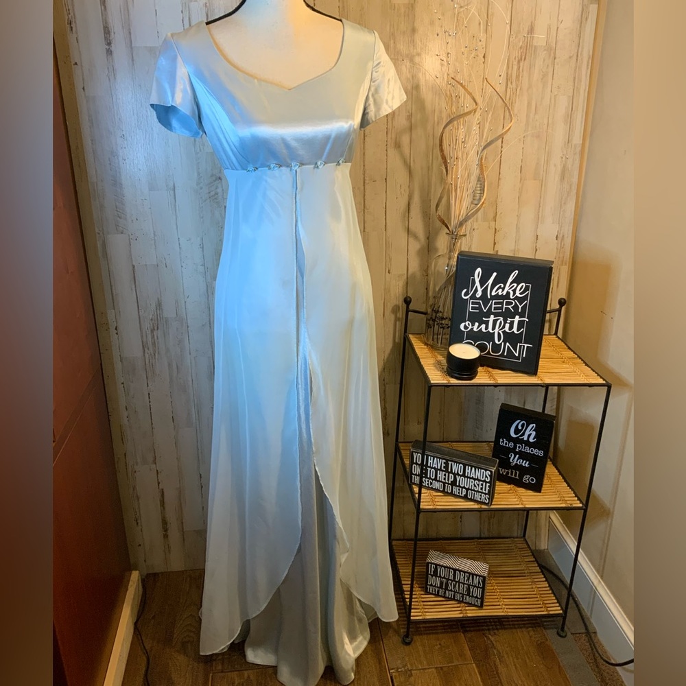 Fiesta vintage sweet gown. Size medium.